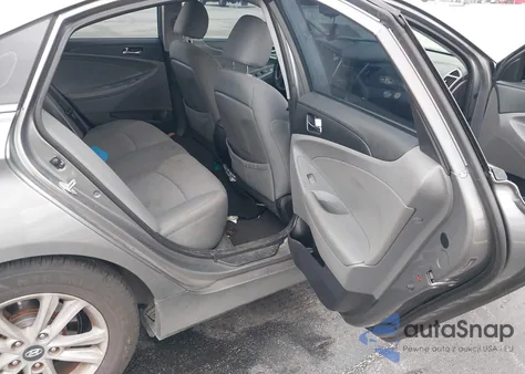 2014 Hyundai Sonata Gls z USA, uszkodzony, nr VIN 5NPEB4AC3EH849873